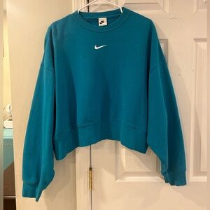 NIKE Sportswear Womens Oversized Crop Crewneck Sweatshirt- Size Small